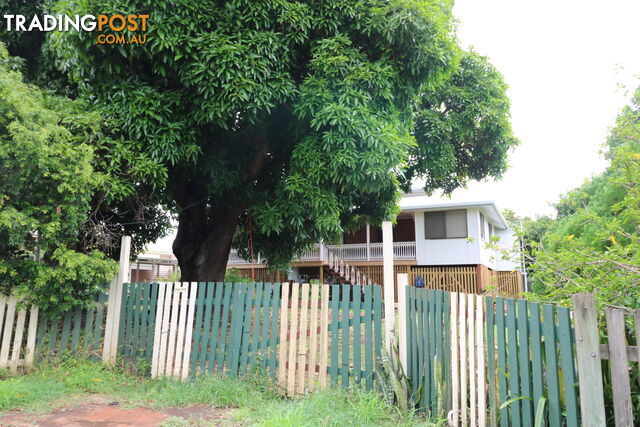 20 Broadhurst St Childers QLD 4660