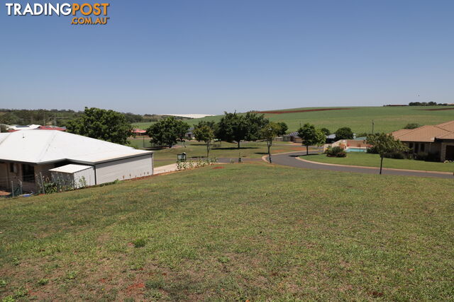 8 Pioneer Ave Childers QLD 4660