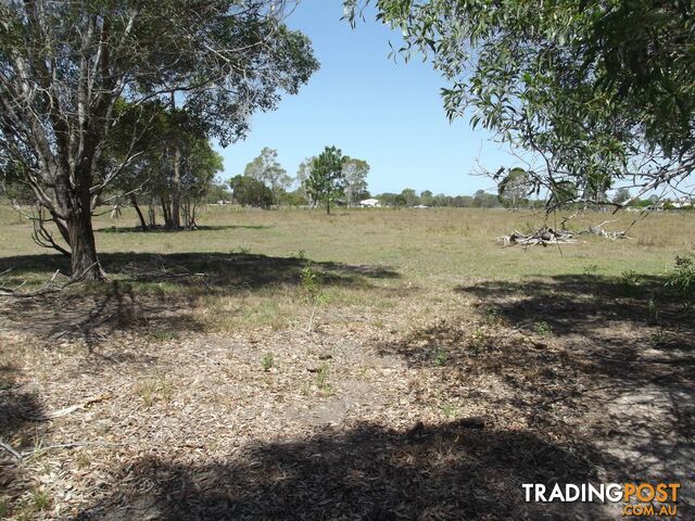 8 River Road Buxton QLD 4660