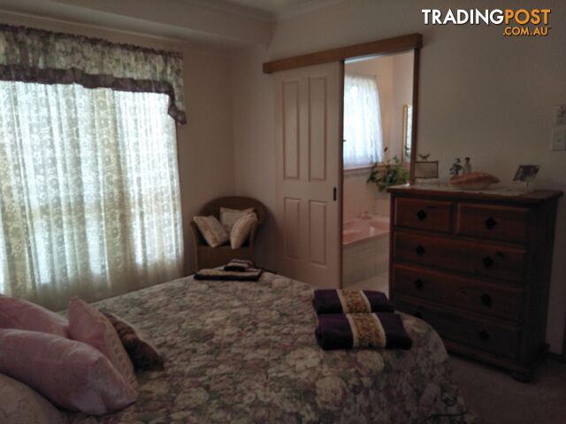 8 Richard St Biggenden QLD 4621