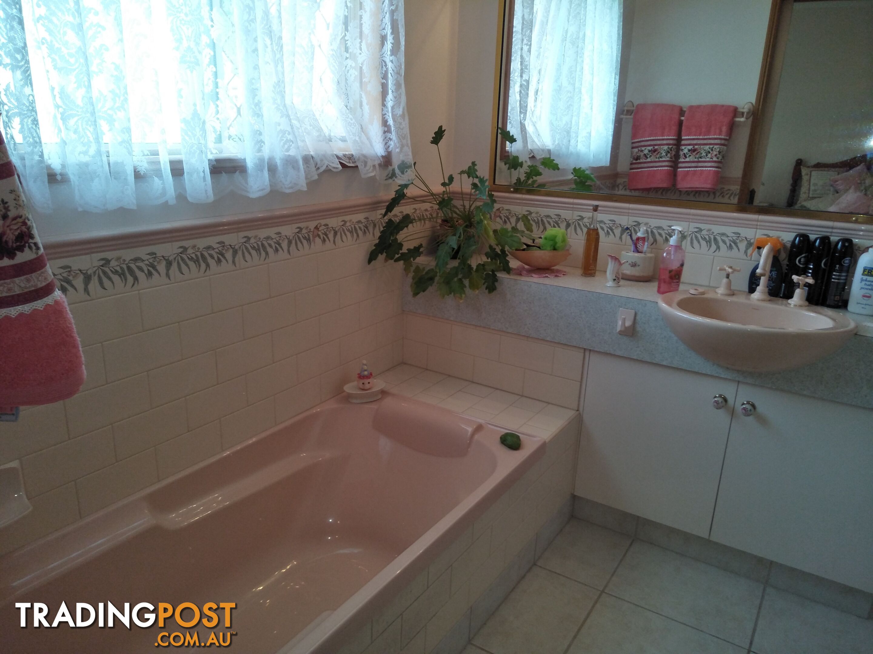 8 Richard St Biggenden QLD 4621