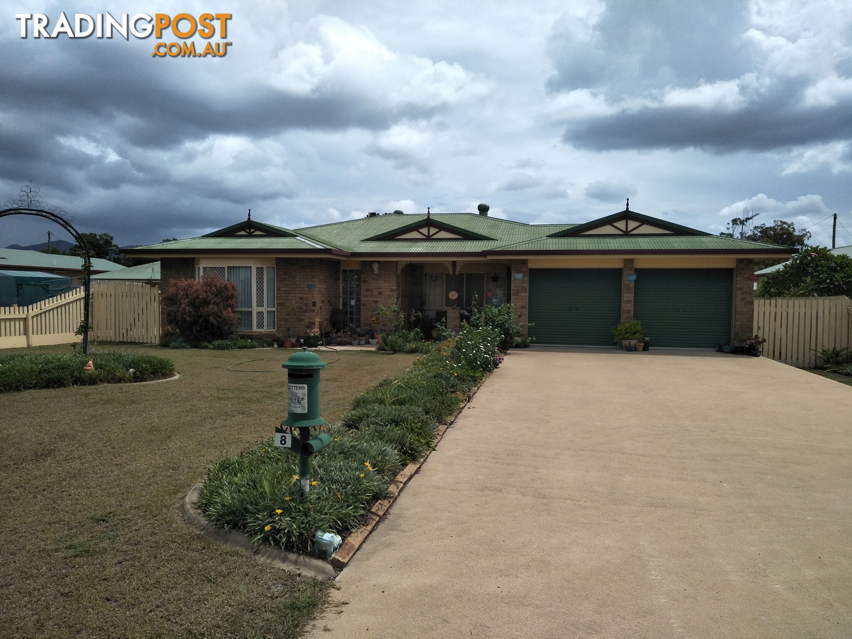 8 Richard St Biggenden QLD 4621