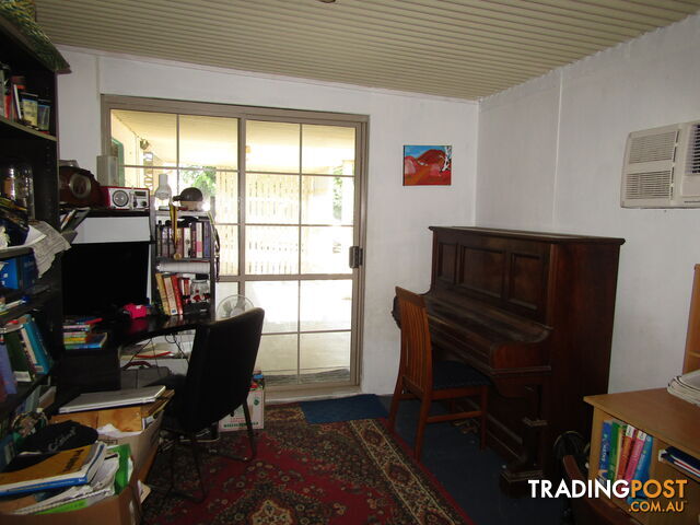 16 Exhibition St Degilbo QLD 4621