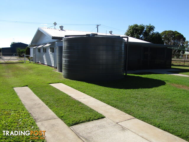 1 Moller St Buxton QLD 4660