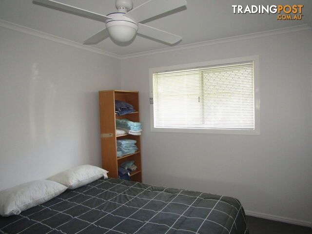 1 Moller St Buxton QLD 4660