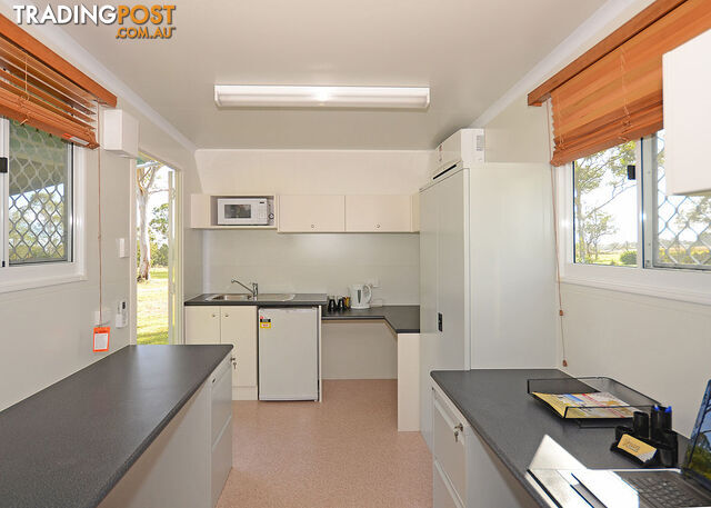 MOBILE SITE OFFICE & COUNCIL VANS - photo 5 of 7