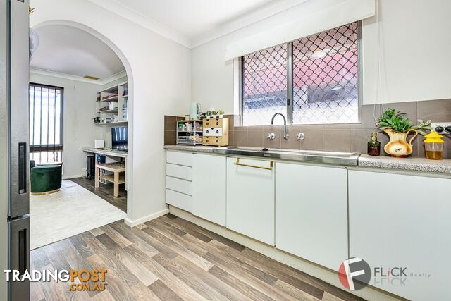 52B Templeton Crescent Girrawheen WA 6064 - photo 5 of 24