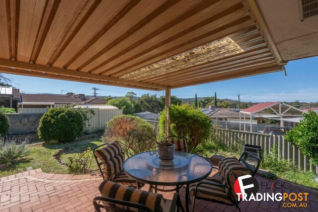 16 Fairfax Road Swan View WA 6056