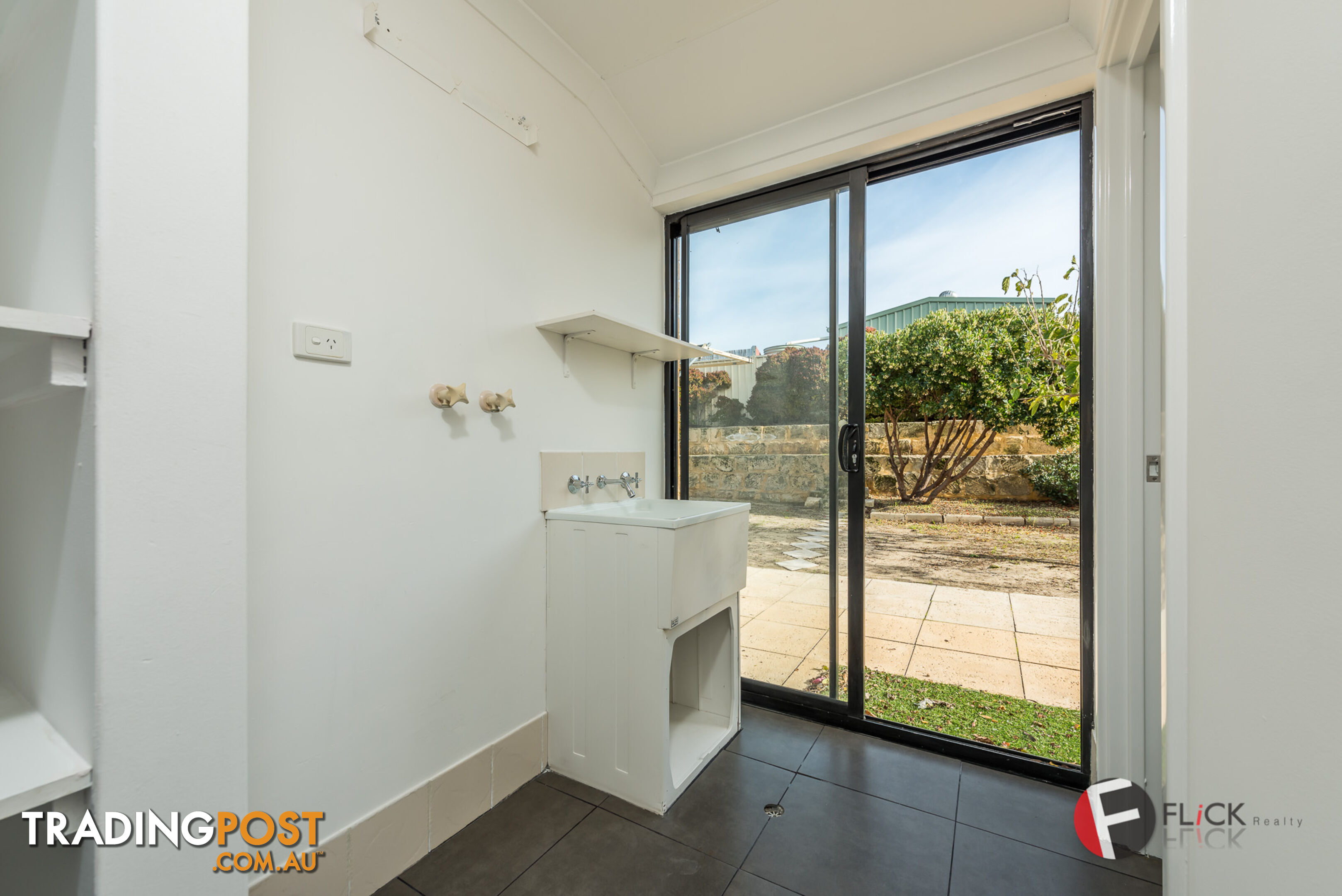 55 Dunmore Cct Merriwa WA 6030