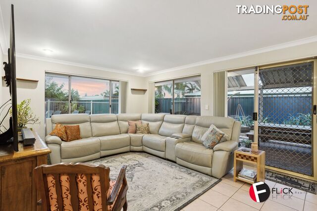 7 Wakefield Mews Quinns Rocks WA 6030 - photo 3 of 29