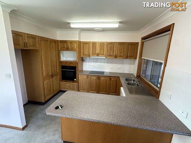 2/166 Port Stephens Drive SALAMANDER BAY NSW 2317