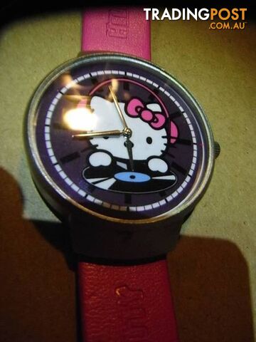 SANRIO LICENCED PRODUCT HELLO KITTY WATCH BRAND NEW - photo 3 of 6