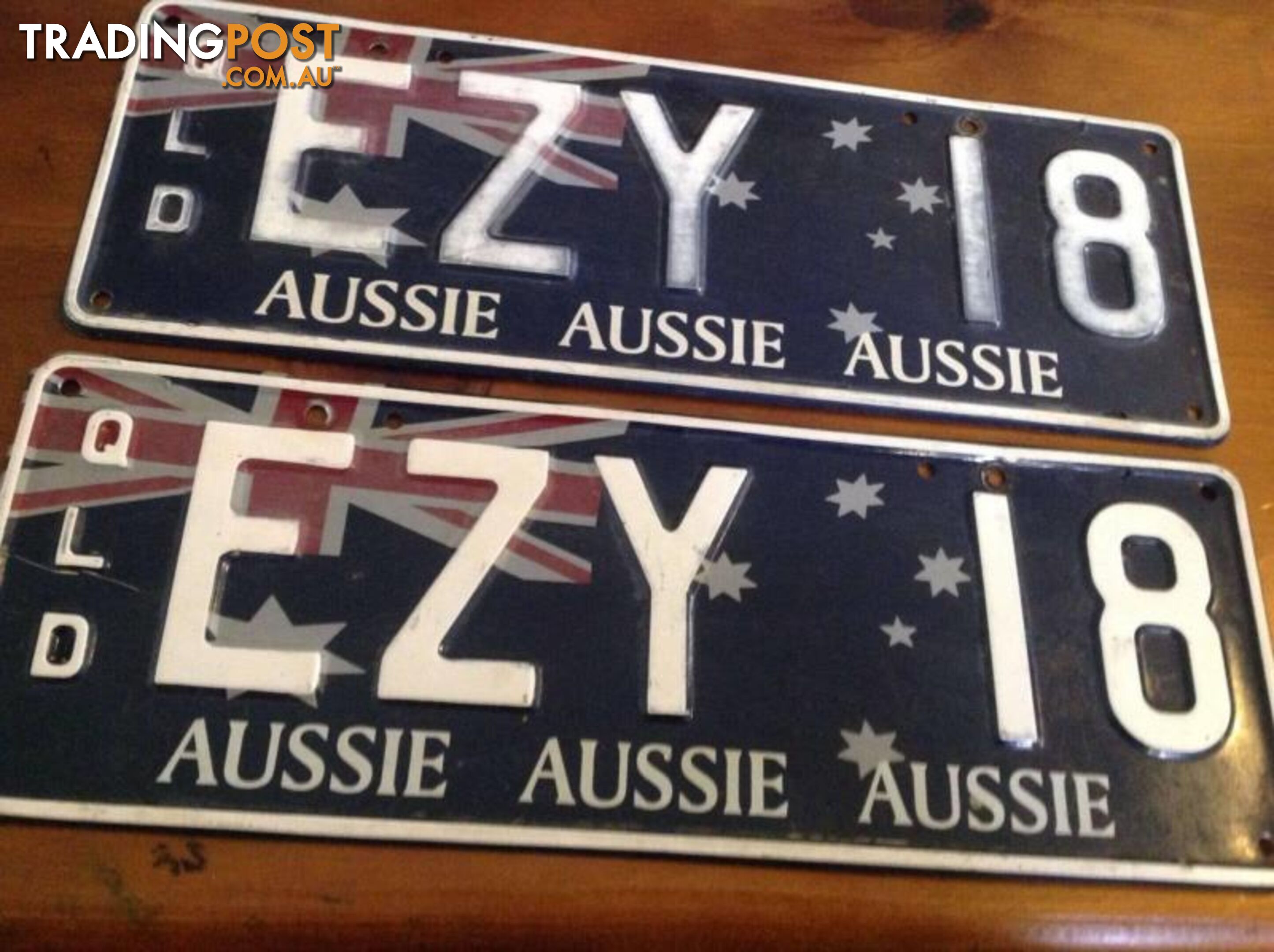 AUSTRALIAN FLAG QUEENSLAND CAR REGISTRATION NUMBER PLATES EZY 18