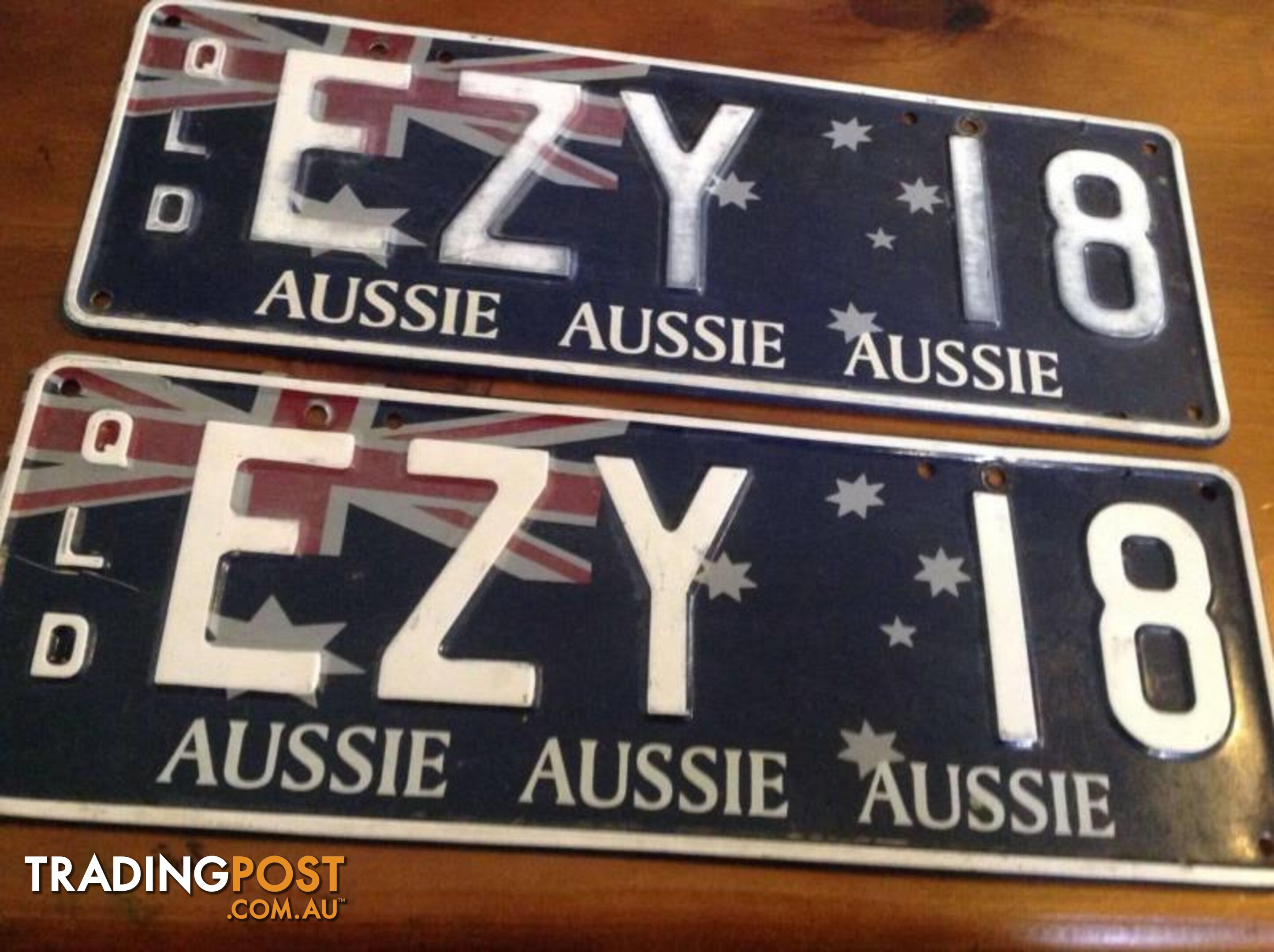 AUSTRALIAN FLAG QUEENSLAND CAR REGISTRATION NUMBER PLATES EZY 18