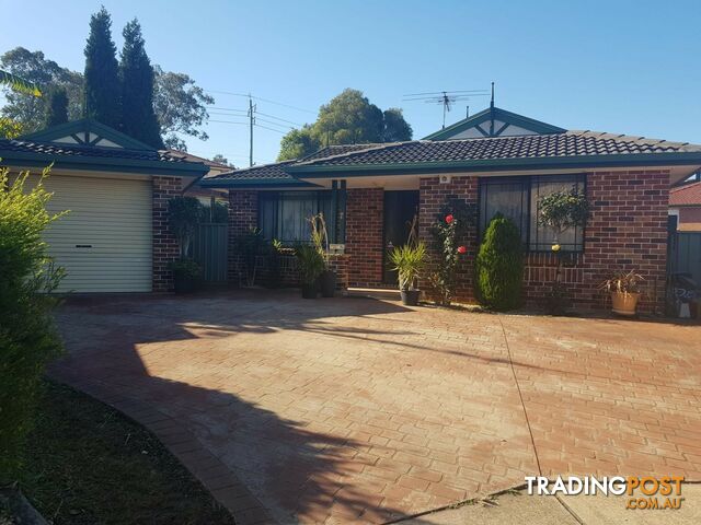 13 Hollydale Place PROSPECT NSW 2148
