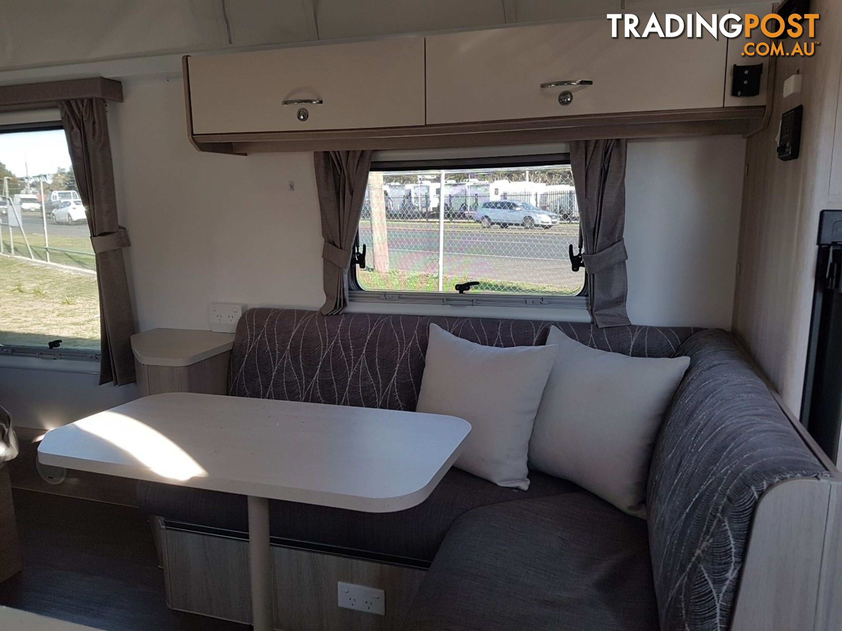 2017 Jayco Journey Pop Top Caravan 17.6ft with Ensuite