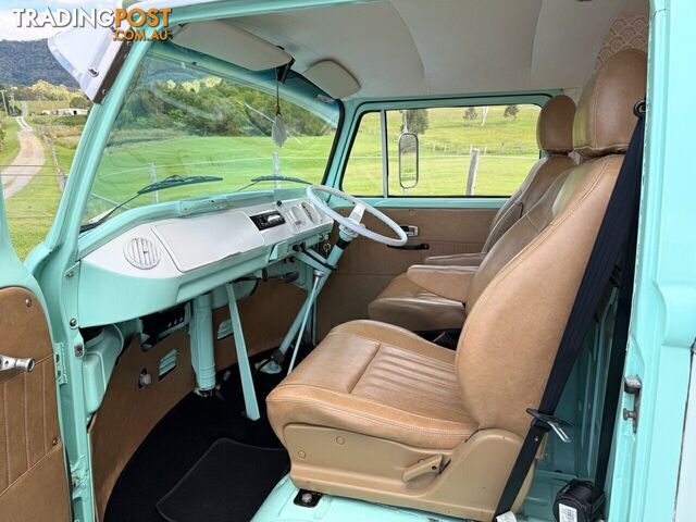1973 VOLKSWAGEN KOMBI