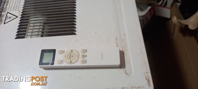 Air conditioner - photo 4 of 4