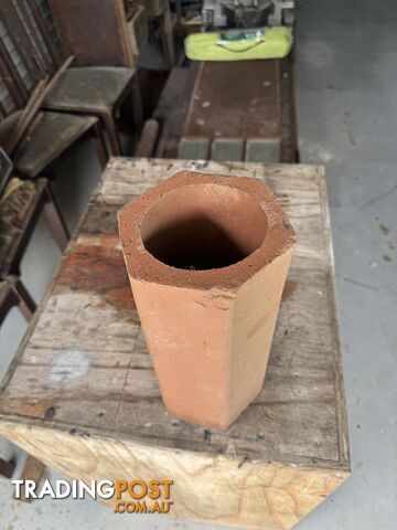 Hexagonal clay pipes