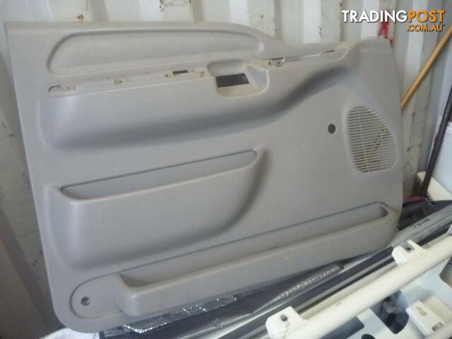 2003 FORD F250 SUPER- DUTY WRECKING - photo 2 of 7