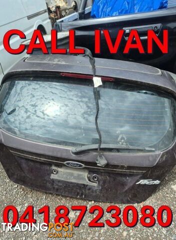 2009 FORD FESTIVA TAILGATE