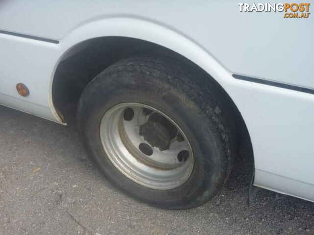 2004 Mitsubishi Rosa Bus White