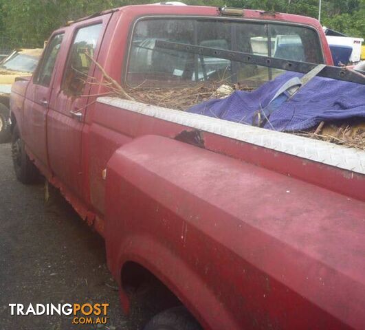 1991 Ford F 350 Truck dismantling and wrecking.