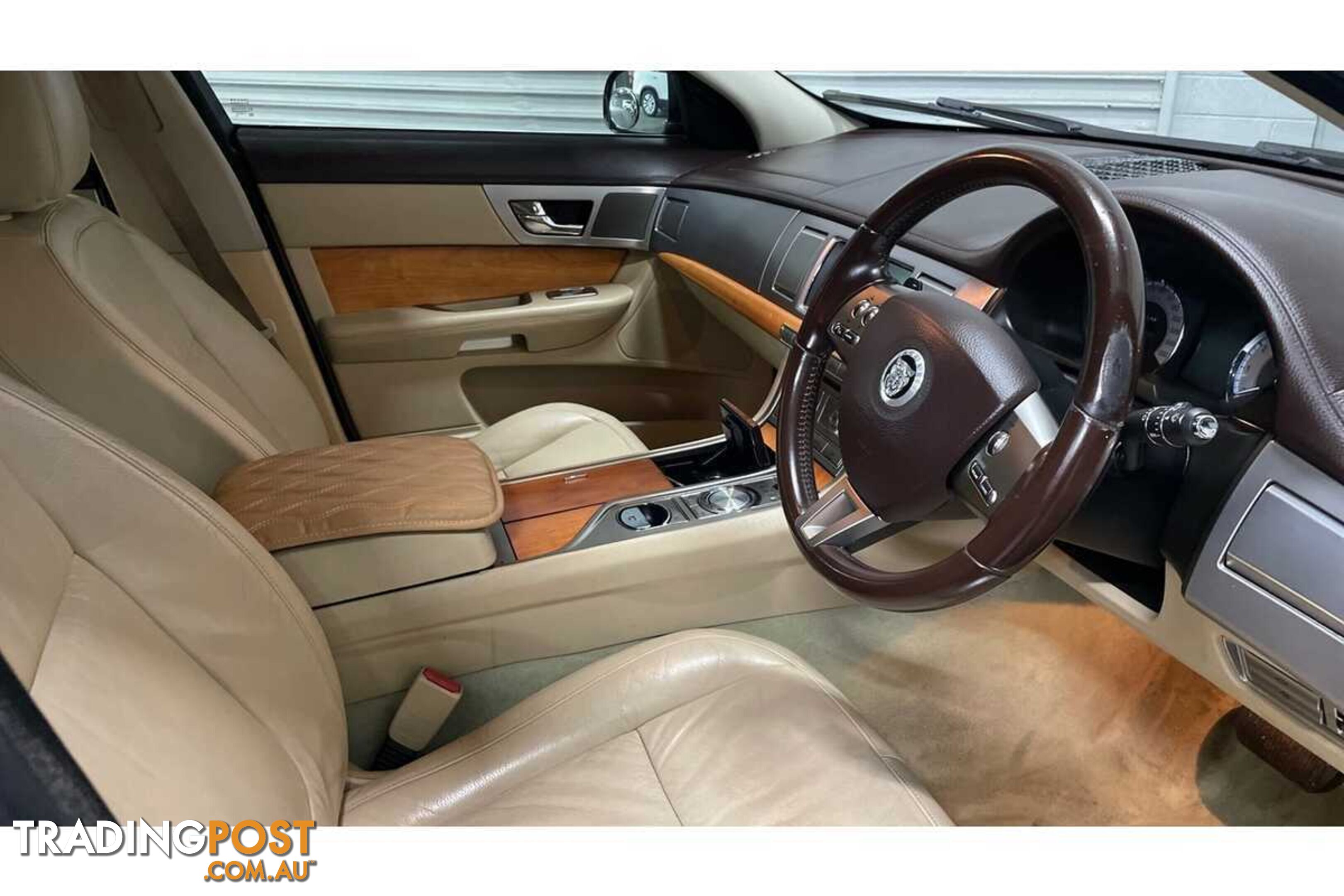 2009 JAGUAR XF LUXURY X250 MY10 SEDAN