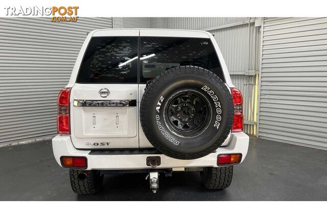 2015 NISSAN PATROL ST Y61 GU 10 SUV - photo 5 of 21