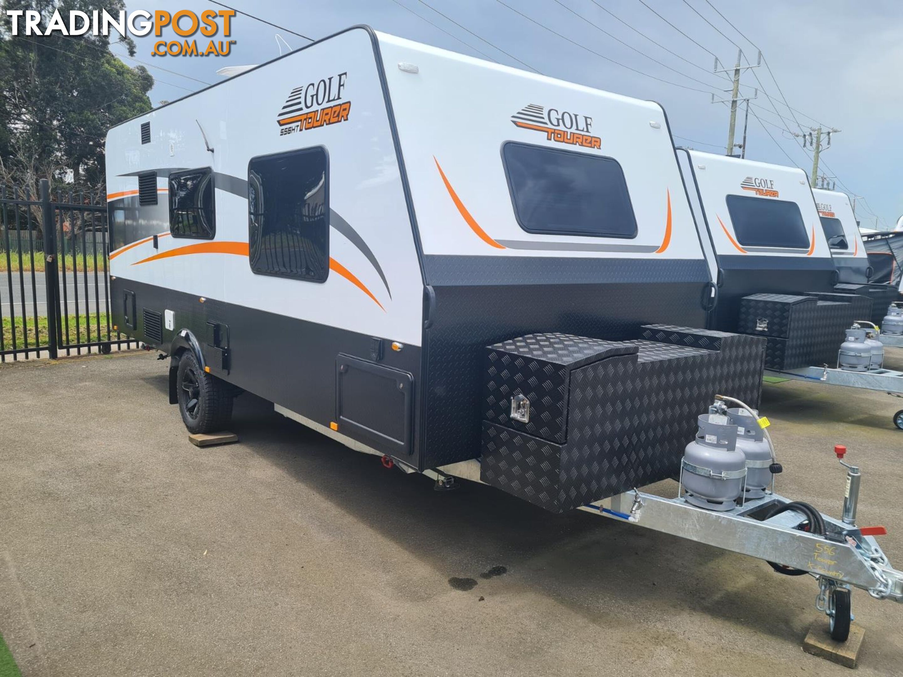 2022 GOLF 556 TOURER   CARAVAN