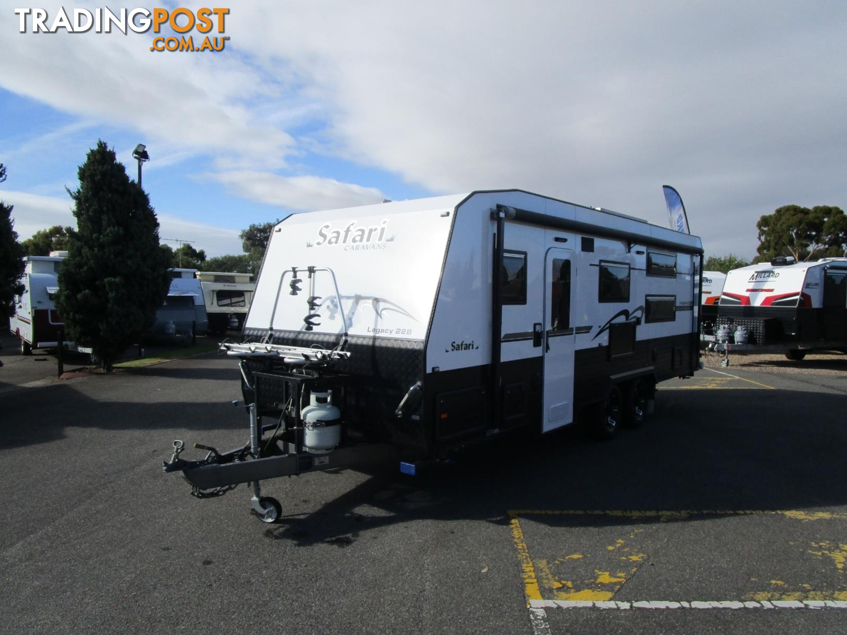 2019 SAFARI LEGACY 228   CARAVAN