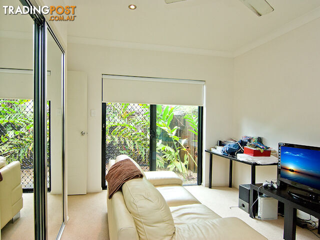 8 Seclusion Drive Palm Cove PALM COVE QLD 4879