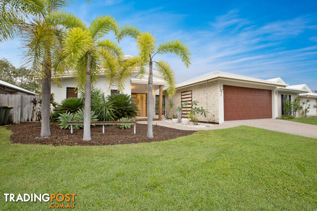 7 Icefire Quay TRINITY PARK QLD 4879