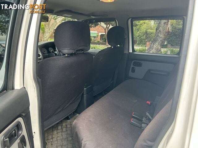 2012 Nissan Navara D22 STR SPECIAL EDITION 4X4 Ute Manual