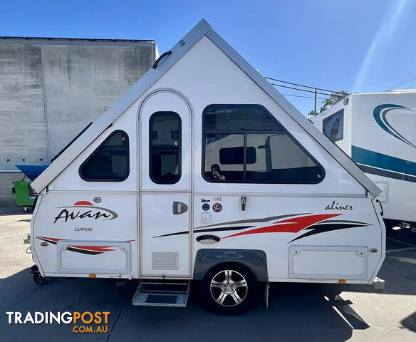 2017 AVAN ALINER CAMPER AUSTRALIAÂS PREMIER 4WD MOTORHOME - photo 2 of 21