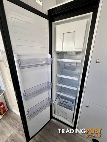 2023 EXPLORER MOTORHOME PATHFINDER AUSTRALIAÂS PREMIER 4WD MOTORHOME - photo 5 of 14