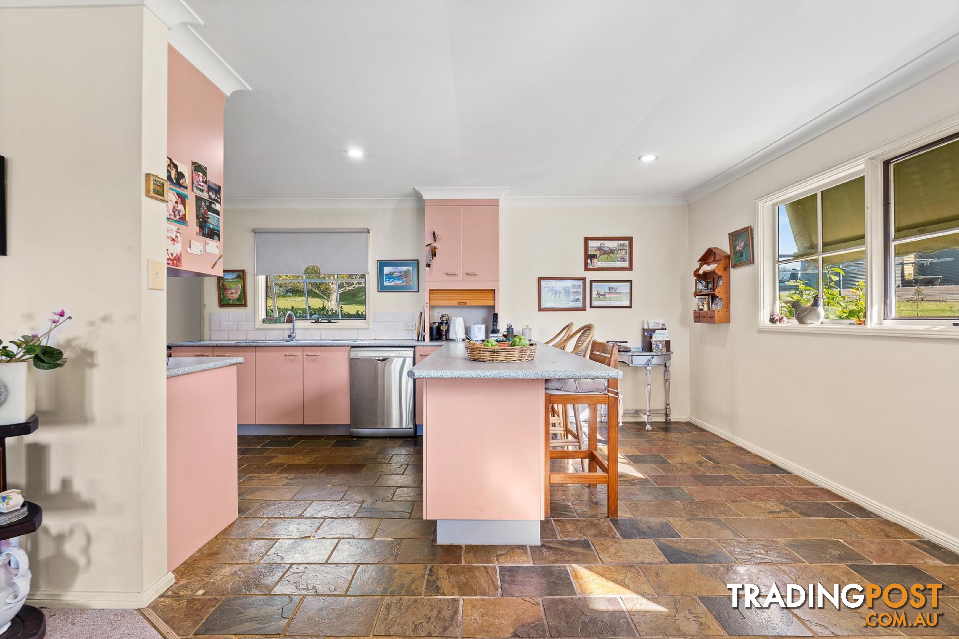 56 Mountain View Road MORUYA NSW 2537