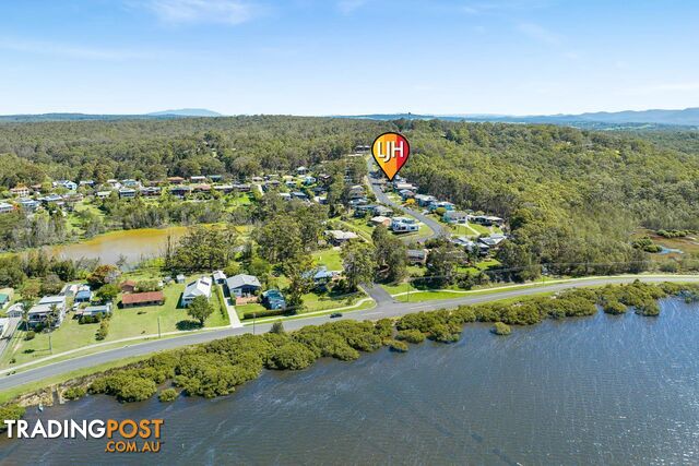 19 Hazel Road MORUYA HEADS NSW 2537