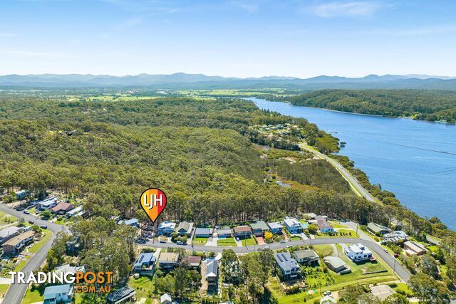 19 Hazel Road MORUYA HEADS NSW 2537