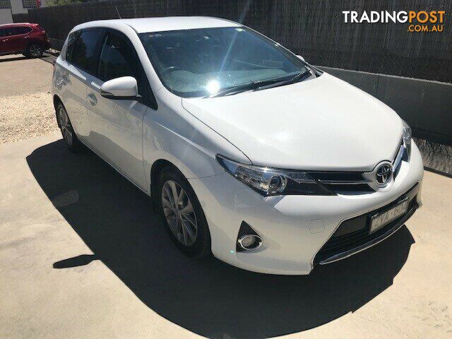 2013 TOYOTA COROLLA ZRE182R ASCENT SPORT HATCHBACK