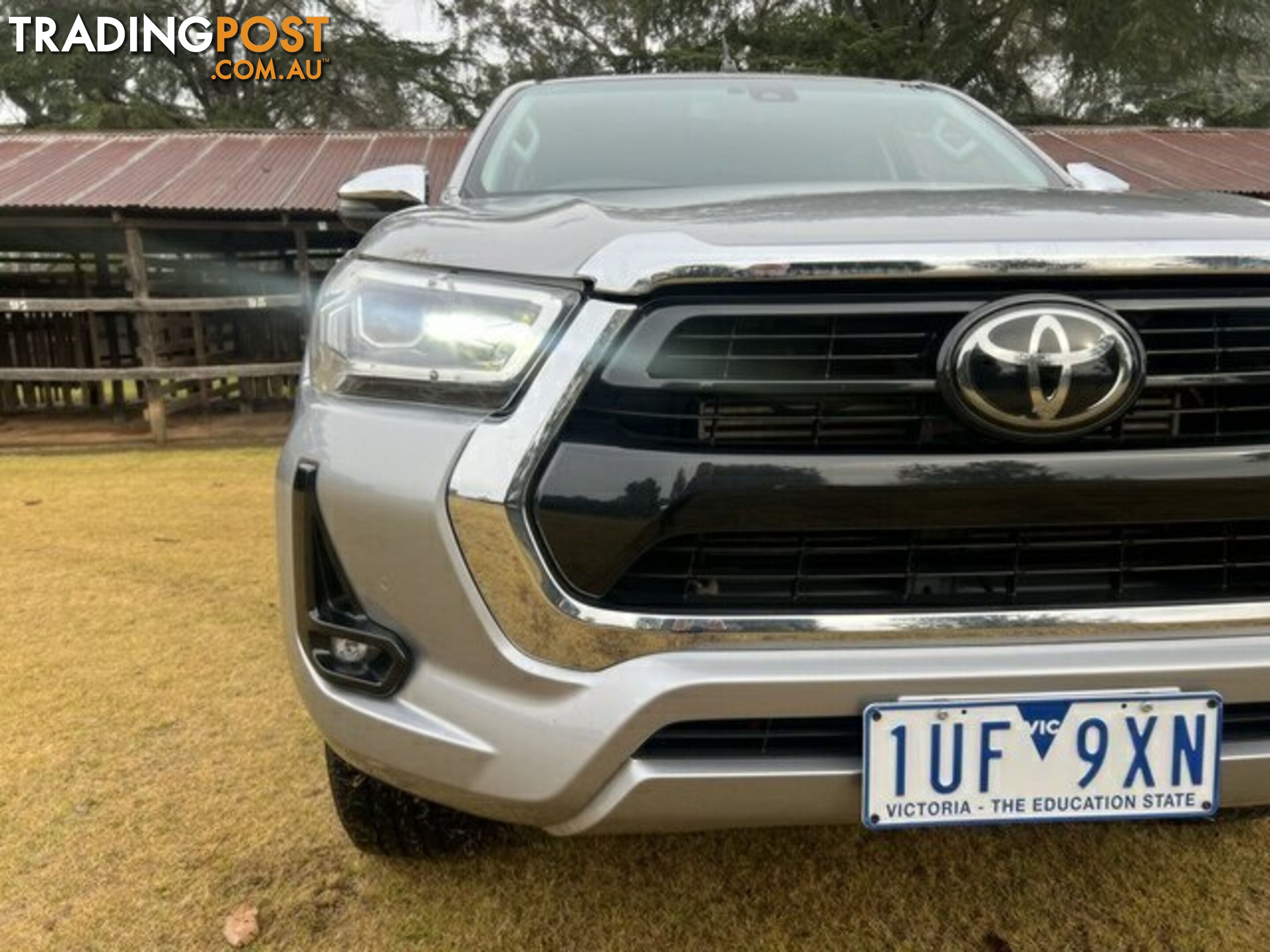 2021 TOYOTA HILUX  SR5 (4X4) DUAL CAB