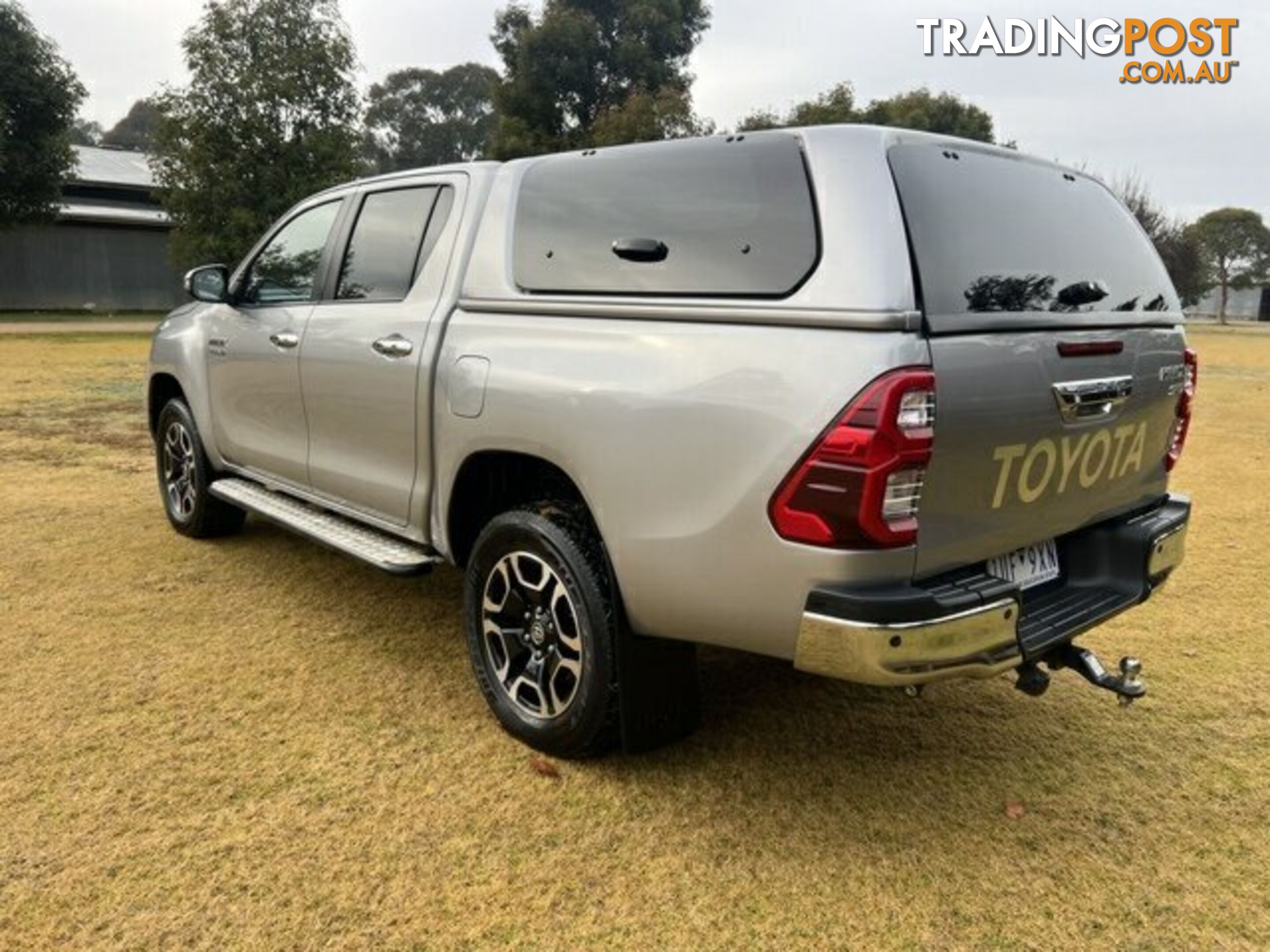 2021 TOYOTA HILUX  SR5 (4X4) DUAL CAB