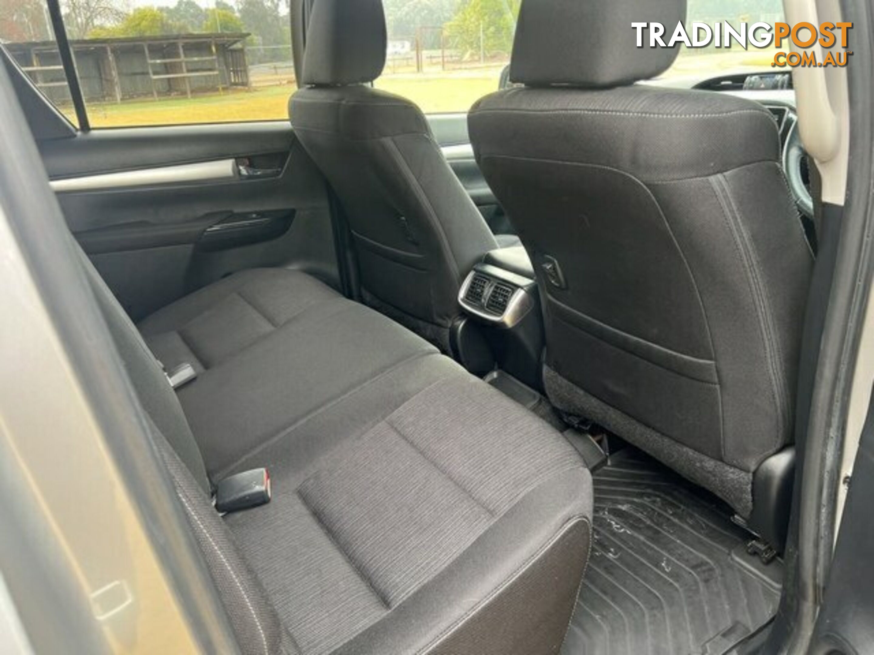 2021 TOYOTA HILUX  SR5 (4X4) DUAL CAB