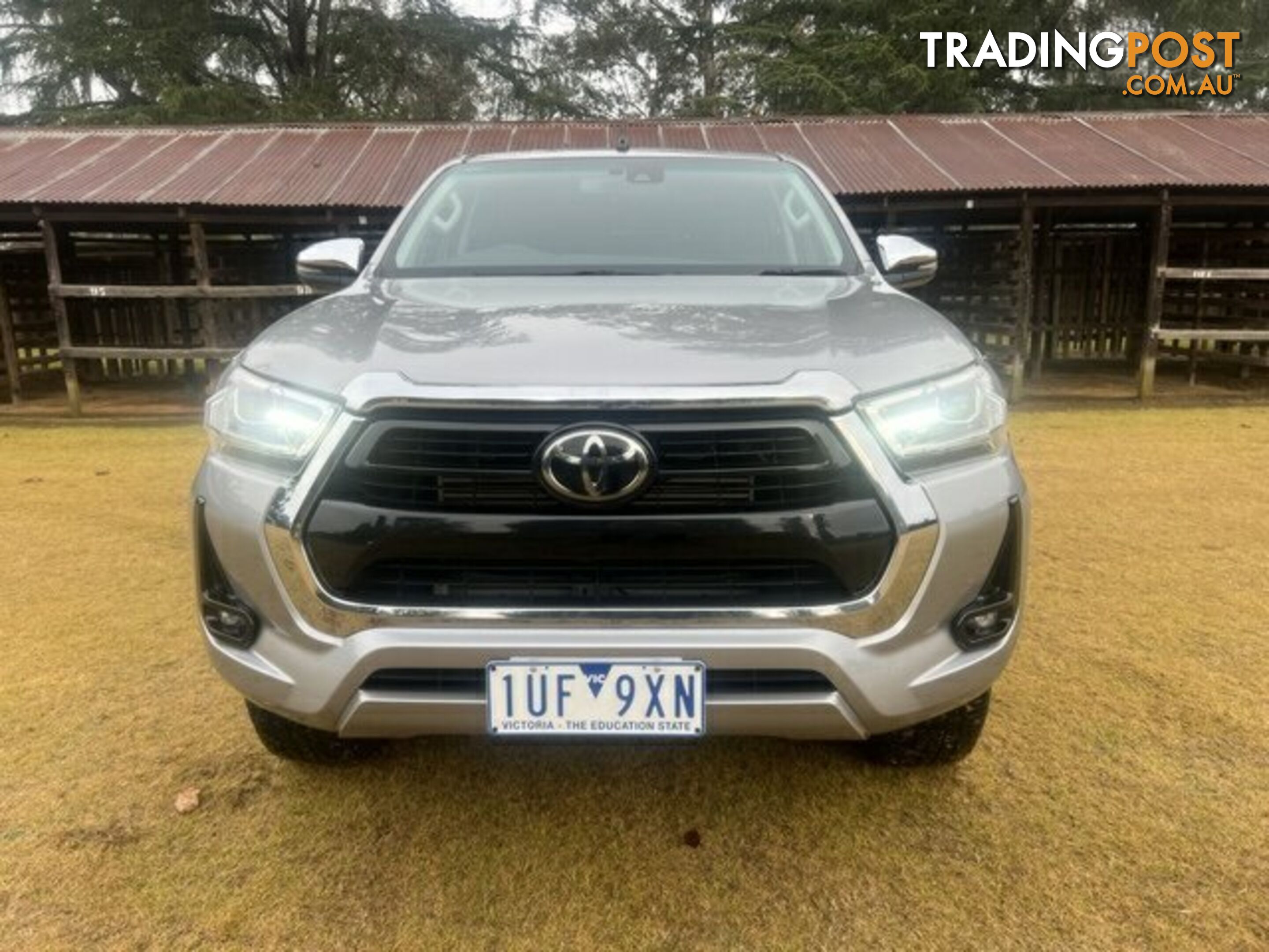 2021 TOYOTA HILUX  SR5 (4X4) DUAL CAB