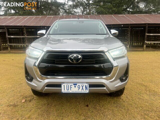 2021 TOYOTA HILUX  SR5 (4X4) DUAL CAB