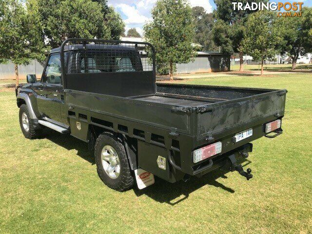 2020 TOYOTA LANDCRUISER   CAB CHASSIS