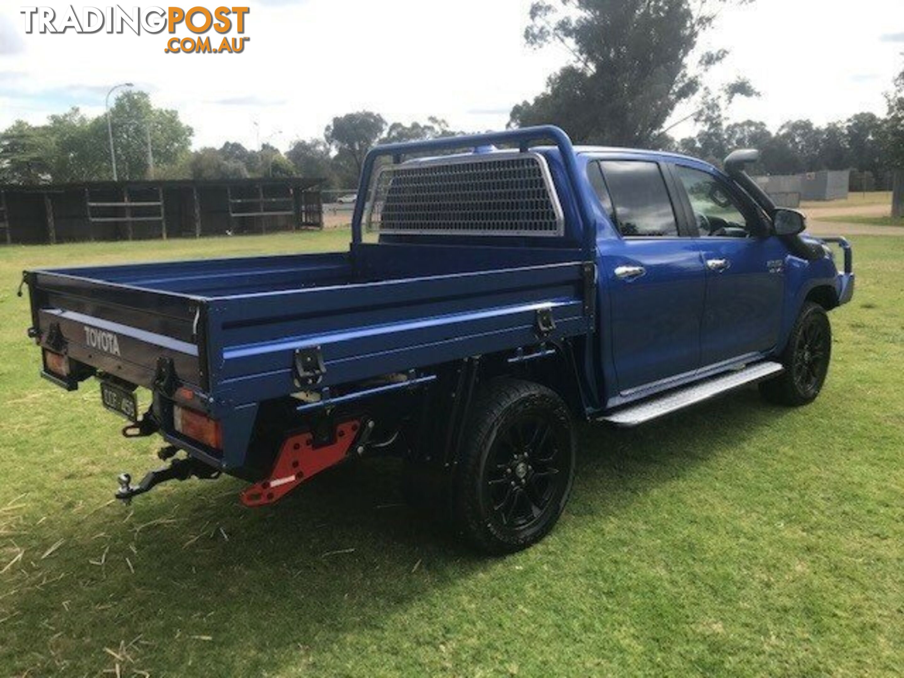 2023 TOYOTA HILUX   DUAL CAB CHASSIS