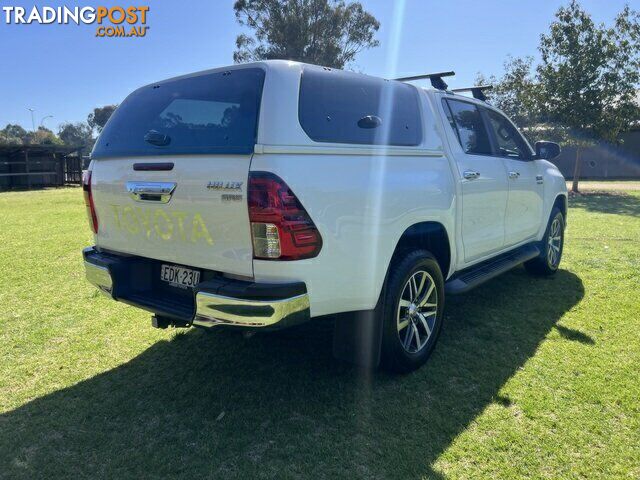 2019 TOYOTA HILUX   DUAL CAB