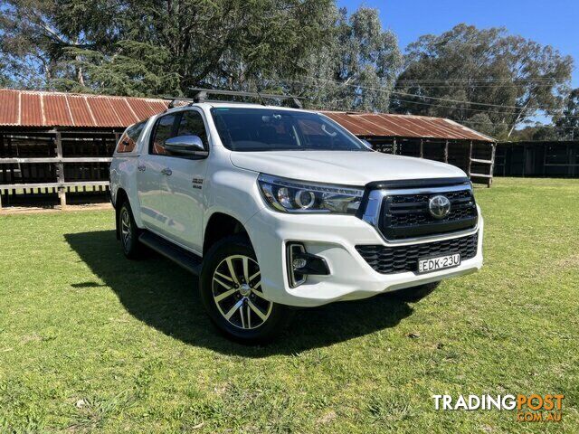 2019 TOYOTA HILUX  SR5 DOUBLE CAB DUAL CAB