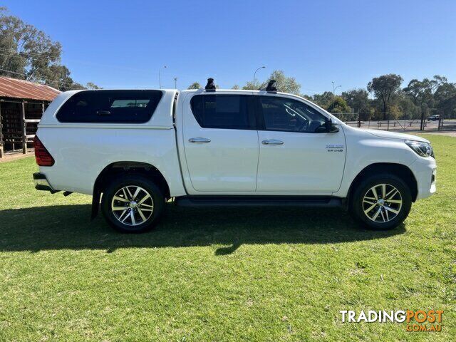 2019 TOYOTA HILUX   DUAL CAB